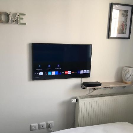 Chambre Privee Proche Disney Disponible De 19H A 10H Montévrain Kültér fotó